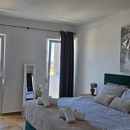 Apartman Nella With Sea Wiew 자다르 외부 사진