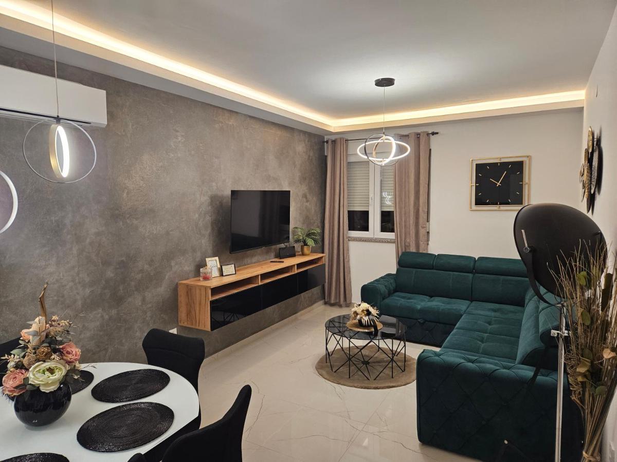 Apartman Nella With Sea Wiew 자다르 외부 사진