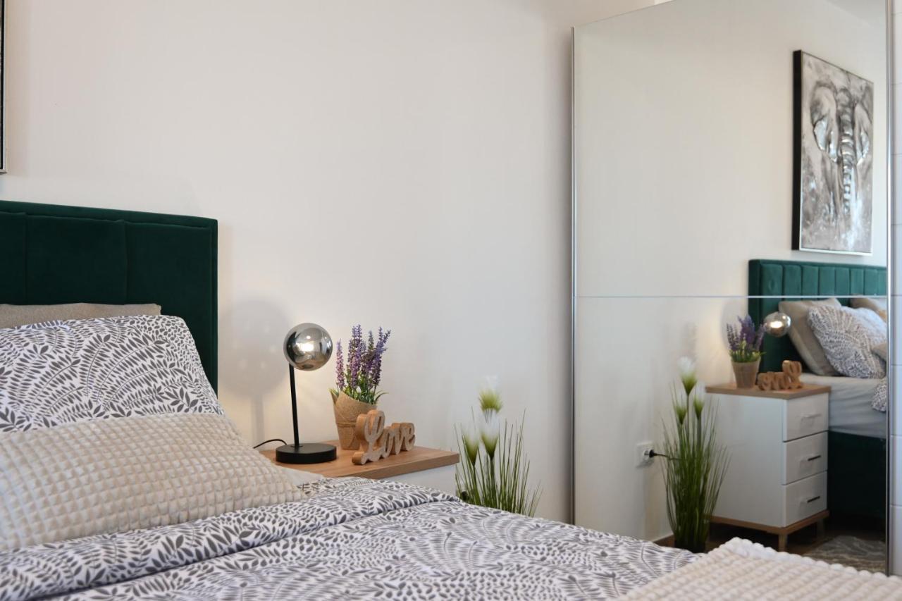 Apartman Nella With Sea Wiew 자다르 외부 사진